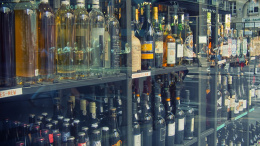 wine merchant 549025 1280